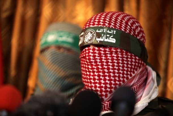 Nach der Rafah-Operation droht Abu Ubaida dem zionistischen Feind mit weiteren tödlichen Hinterhalten Nach der Rafah-Operation droht Abu Ubaida dem zionistischen Feind mit weiteren tödlichen Hinterhalten