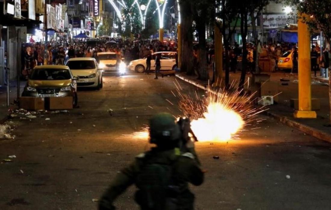 Des militants palestiniens ciblent le poste de contrôle Al-Jalama avec des balles et des bombes artisanales