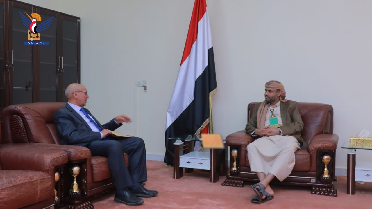   Le président Al-Mashat rencontre le ministre du Plan et du Développement