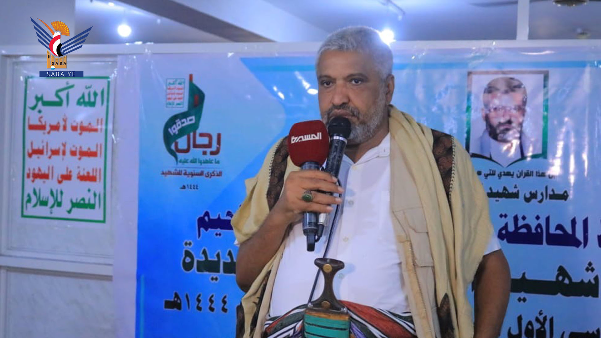 اختتام الفصل الدراسي الأول بمدرسة شهيد القرآن بالحديدة اختتام الفصل الدراسي الأول بمدرسة شهيد القرآن بالحديدة