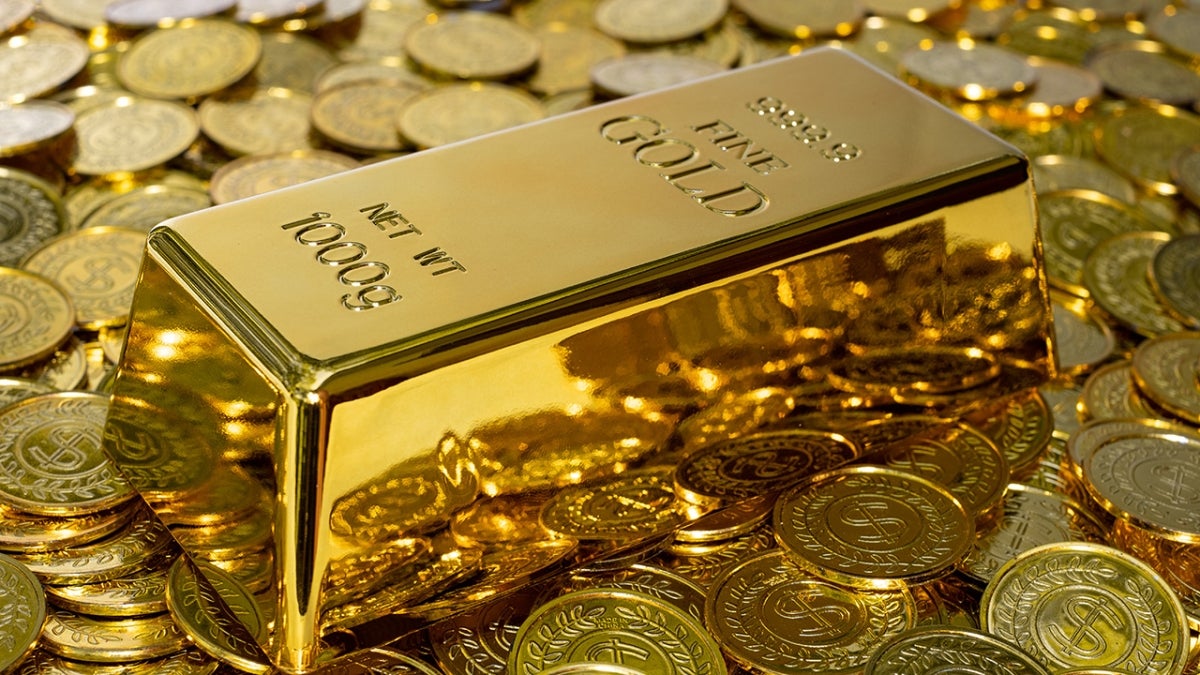 Gold prices rose to the highest level in six months
