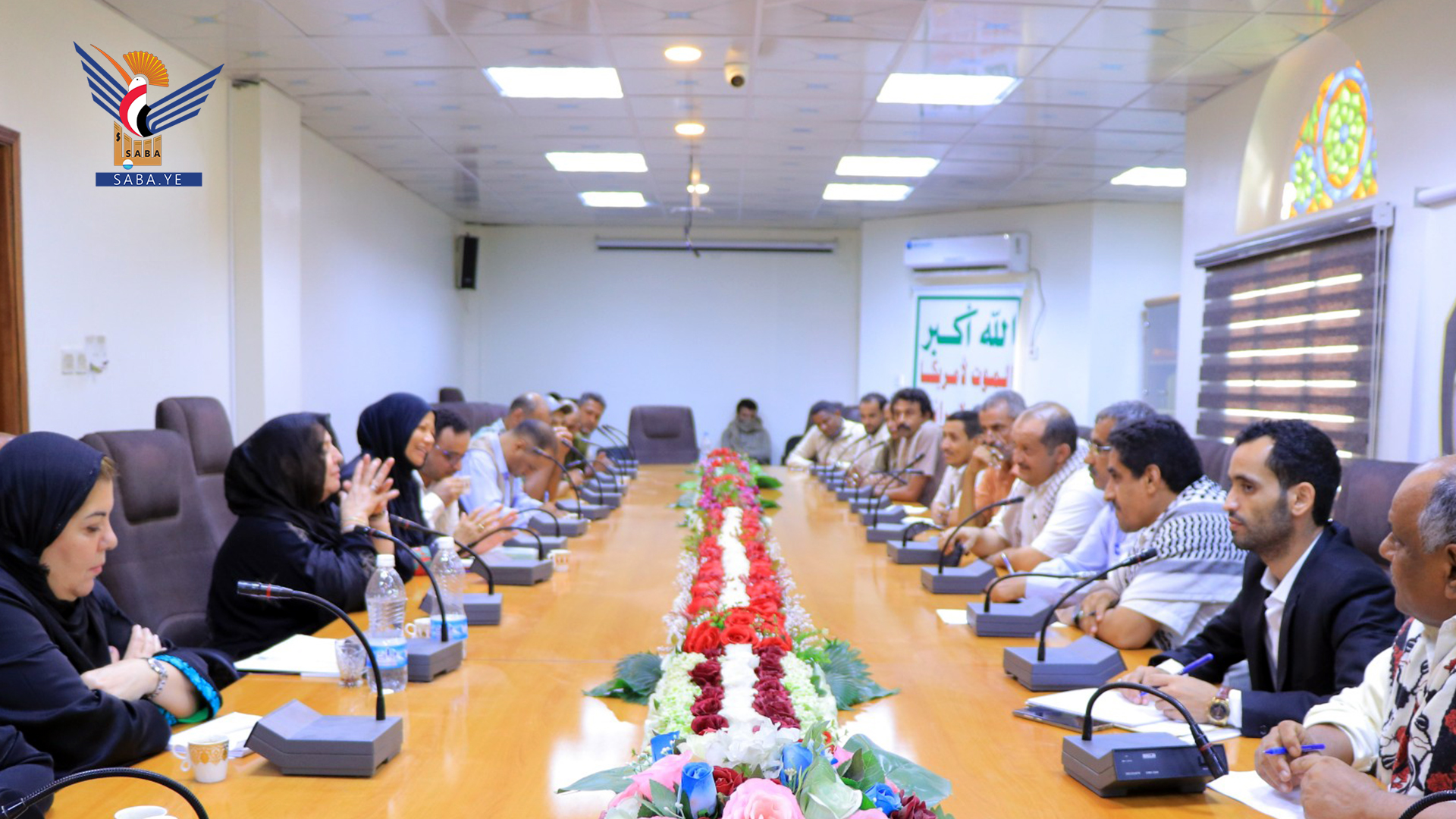 Una reunión en Hodeidah discute las necesidades de desarrollo con el Programa de las Naciones Unidas para el Desarrollo