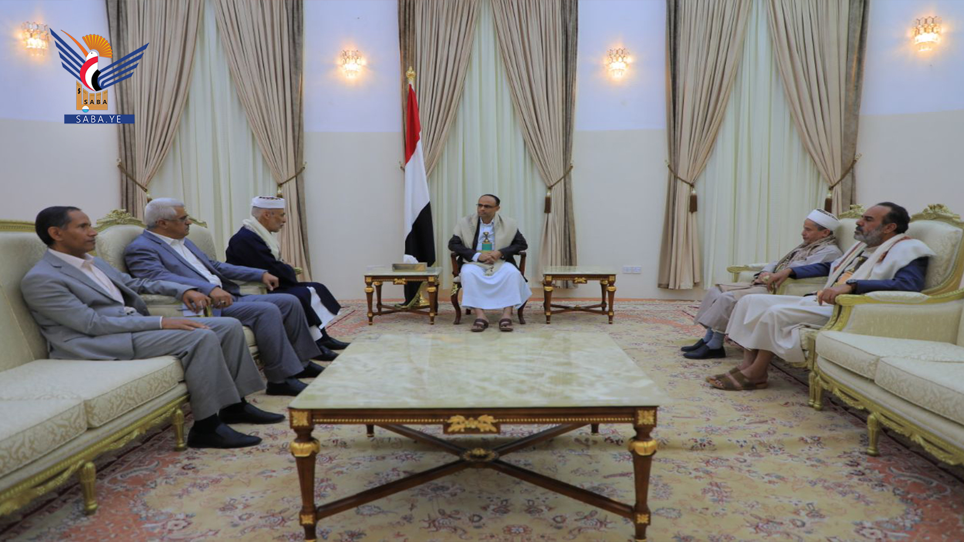 Präsident Al-Mashat trifft sich mit dem Präsidenten und Mitgliedern des Obersten Justizrates