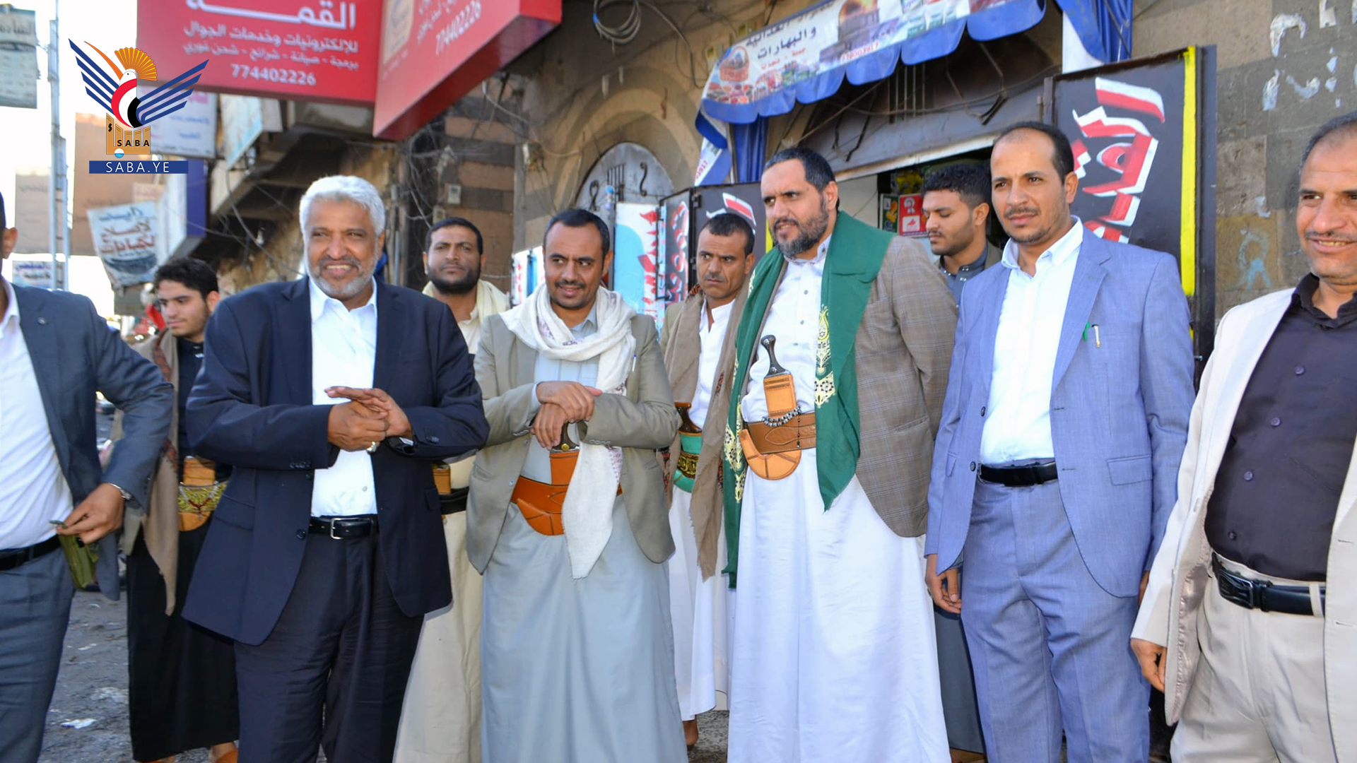 وزير النقل والأشغال يطلع على أعمال معالجة أضرار السيول في طريق صنعاء مأرب