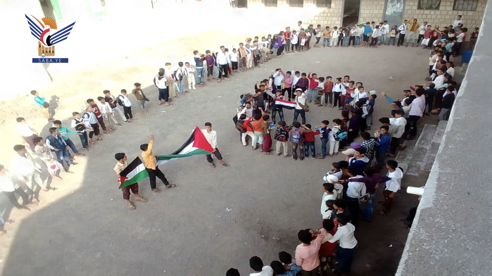 فعاليات طلابية في تعز بذكرى الشهيد وتضامنا مع الشعب الفلسطيني