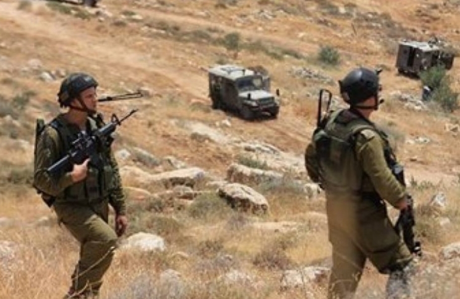 Zionist enemy arrests two Palestinians in Silwan town Zionist enemy arrests two Palestinians in Silwan town