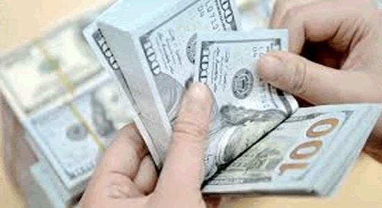 الدولار يحوم قرب أدنى مستوى له في ثلاثة أشهر الدولار يحوم قرب أدنى مستوى له في ثلاثة أشهر