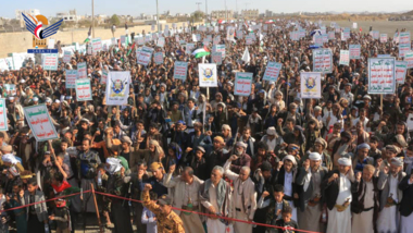 Mass marches in Taiz under slogan “With Gaza”
