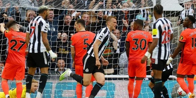 الدوري الإنجليزي: نيوكاسل يهزم برايتون 4-1 ويقترب من التأهل لدوري الأبطال الدوري الإنجليزي: نيوكاسل يهزم برايتون 4-1 ويقترب من التأهل لدوري الأبطال