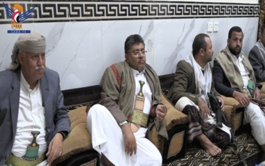 Muhammad Ali al-Houthi reviews latest developments in national arena in Ibb