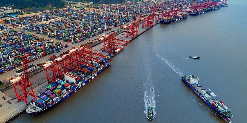El volumen del comercio internacional de China aumentó a 570 mil millones de dólares en octubre pasado