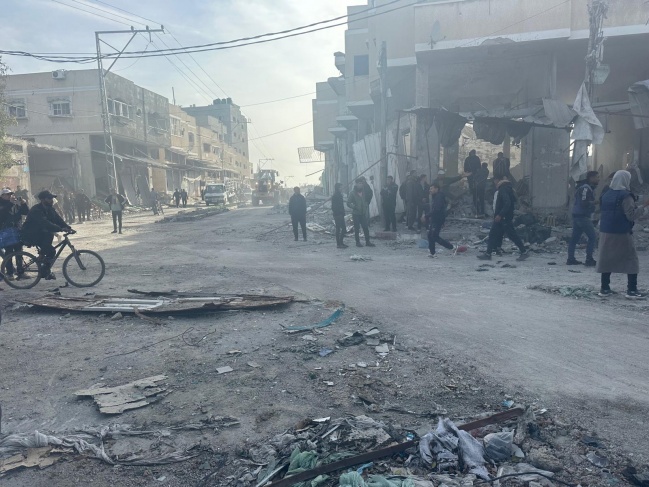 Calm returns to Gaza streets after series of Zionist raids on Strip on 1st day of agreement Calm returns to Gaza streets after series of Zionist raids on Strip on 1st day of agreement