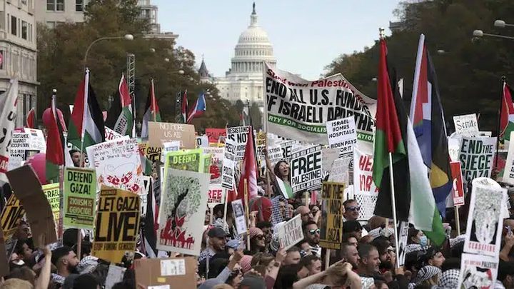Demonstrationen in amerikanischen Städten verurteilen die zionistische feindliche Aggression gegen den Gazastreifen Demonstrationen in amerikanischen Städten verurteilen die zionistische feindliche Aggression gegen den Gazastreifen