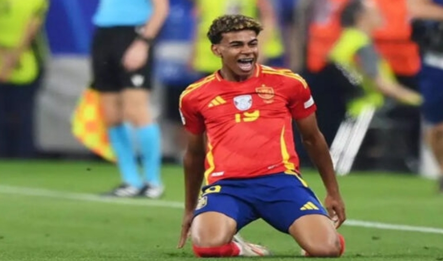 بهدفين لهدف ..إسبانيا تتأهل إلى نهائي اليورو بعد فوزها على فرنسا بهدفين لهدف ..إسبانيا تتأهل إلى نهائي اليورو بعد فوزها على فرنسا
