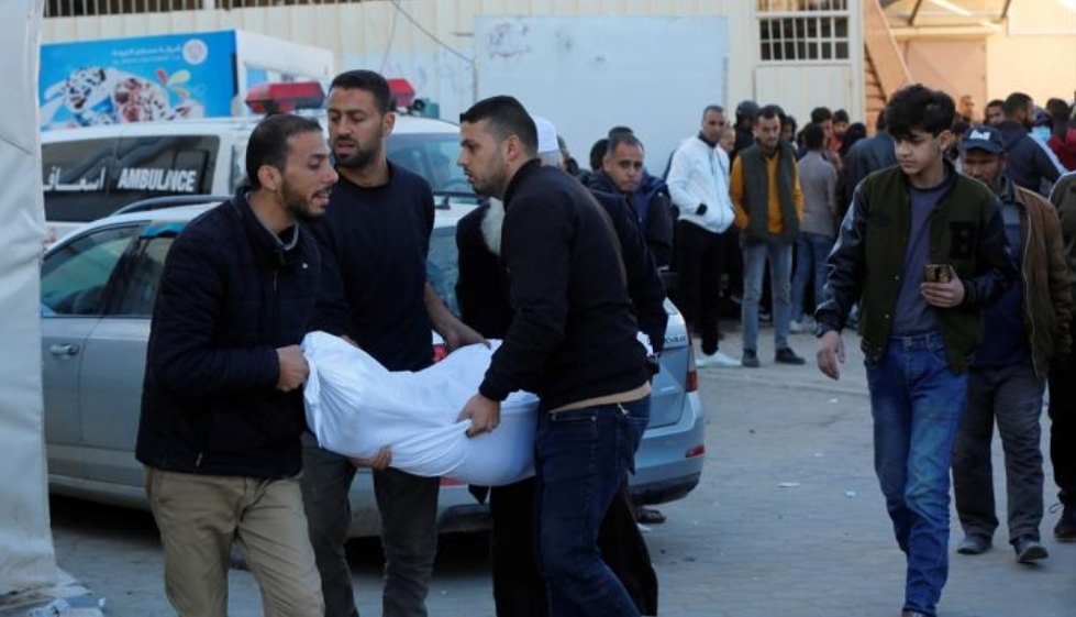 غزة: استشهاد طفلين وامرأة في قصف للعدو شمال النصيرات وغربها غزة: استشهاد طفلين وامرأة في قصف للعدو شمال النصيرات وغربها