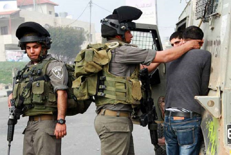 Fuerzas enemigas sionistas arrestan a 11 palestinos en Cisjordania