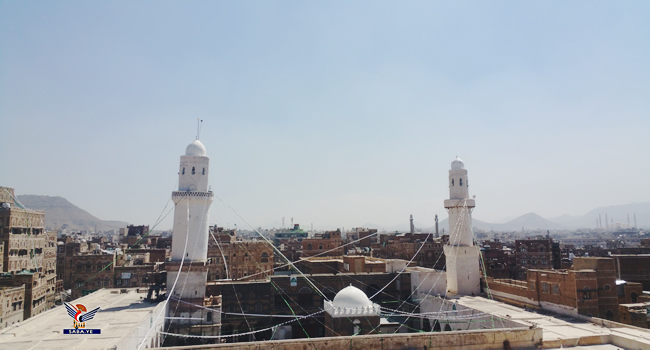 جموع المصلين يؤدّون صلاة عيد الأضحى المبارك بالعاصمة صنعاء والمحافظات