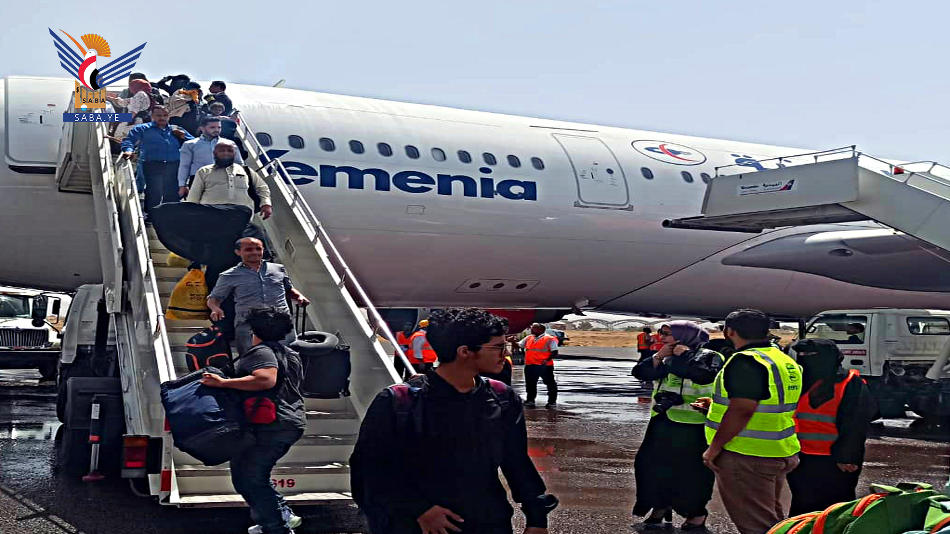 Over 200 passengers arrive at Sana'a Int'l Airport coming from Amman