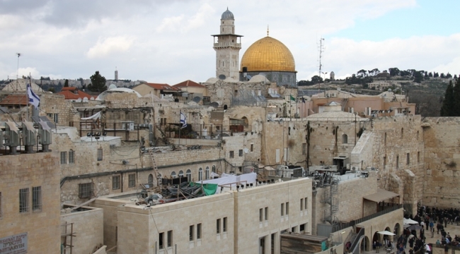 Judaisierung von Al-Quds und die Ausgrabungen von Al-Aqsa... Eine der Episoden der Entleerung der Heiligen Stadt von der palästinensischen Präsenz