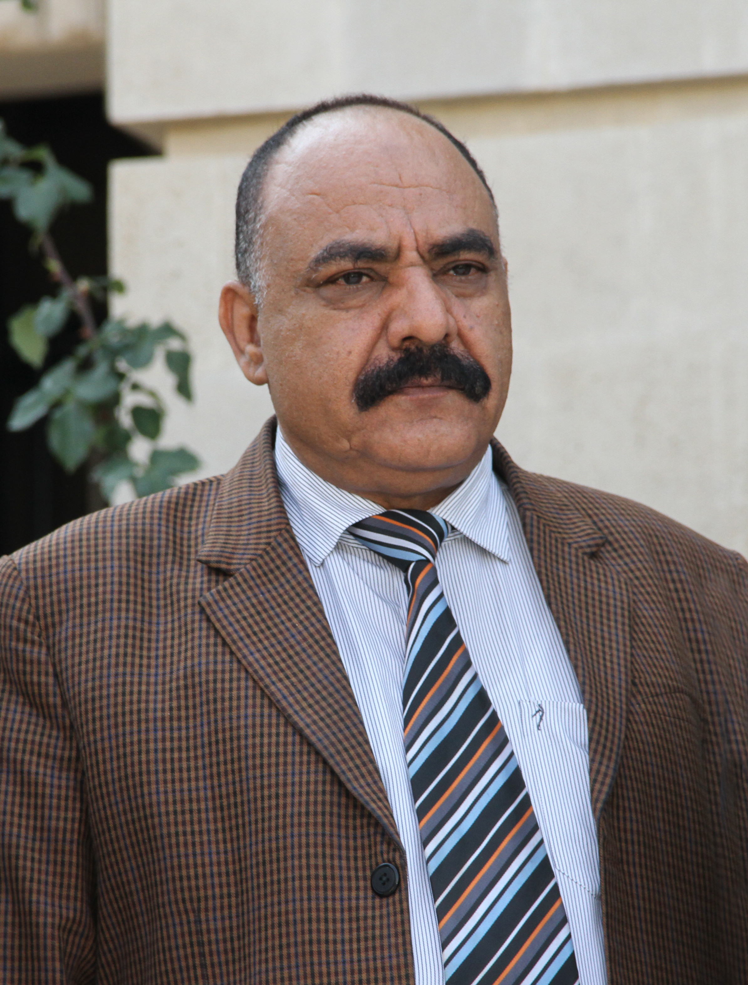 Staatsminister Al-Bokir spricht Präsident Al-Mashat sein Beileid zum Tod seines Bruders aus