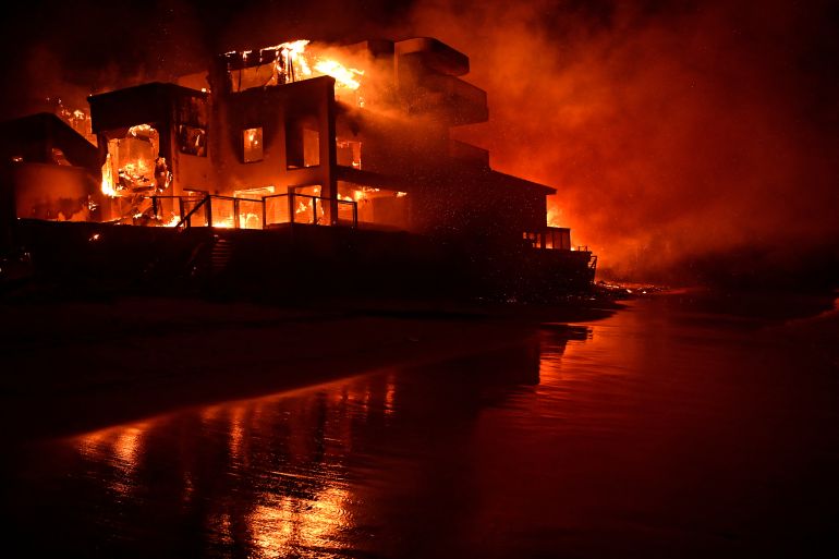 Death toll from Los Angeles fires rises to ten Americans Death toll from Los Angeles fires rises to ten Americans