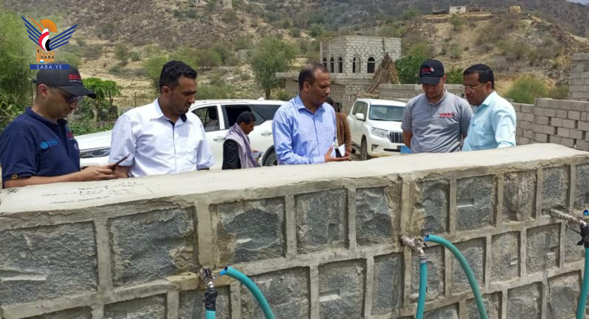 Einweihung der ersten und zweiten Phase eines Wasserprojekts in Hadschah
