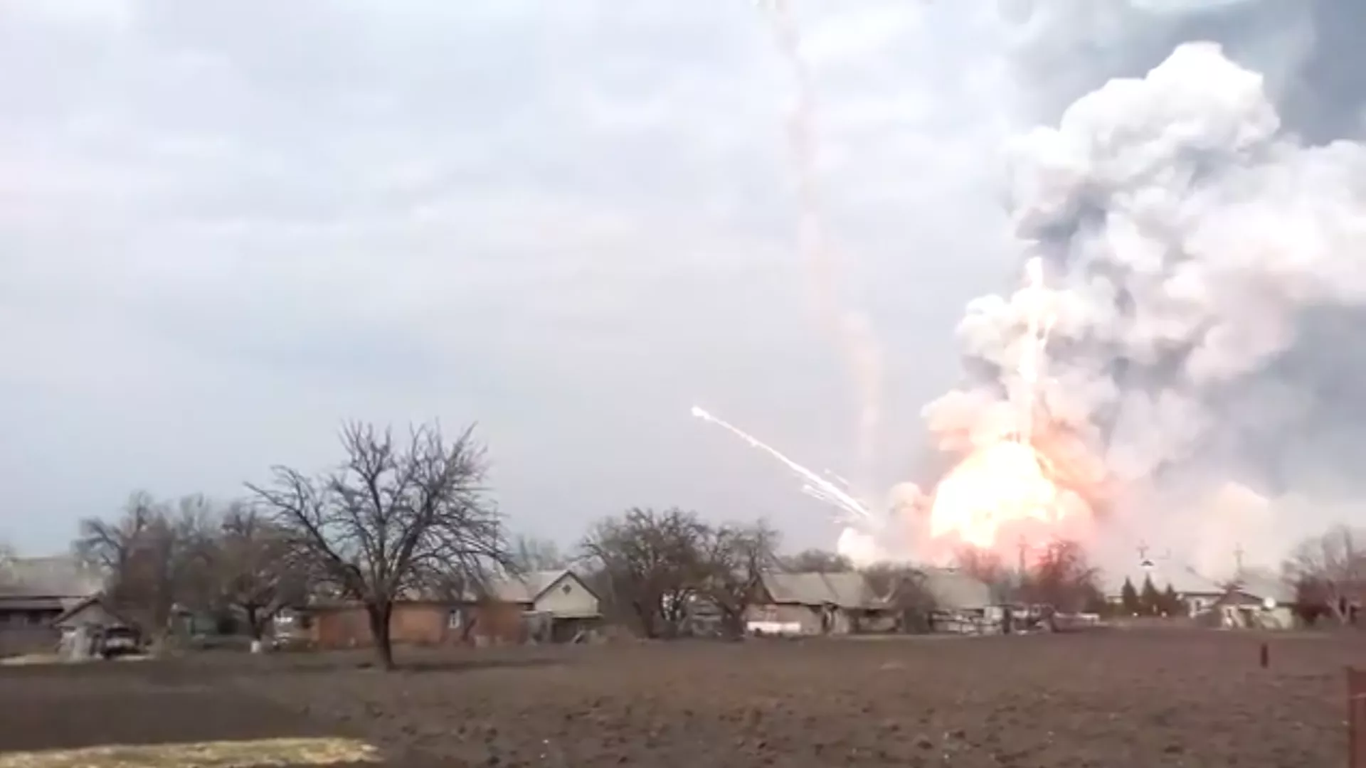 Russian forces target TV broadcast tower in Kharkov used by Kiev troops 