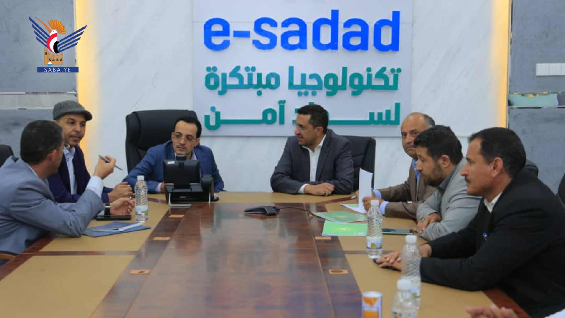 وزيرا المالية والاتصالات يطلعان على مشاريع التحول الاستراتيجي في البريد اليمني