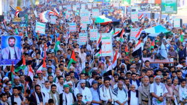 Massive march in Hodeida emphasizing continued support of Gaza