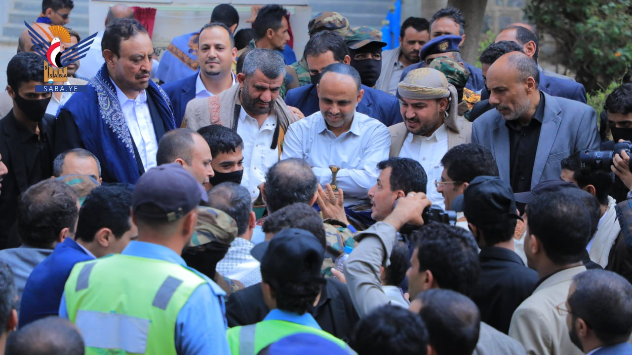 President Al-Mashat announces free medical services at Republic Hospital in Sana'a