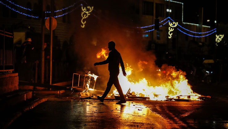 حماس: استبسال الضفة الغربية يؤكد عزم الشعب الفلسطيني مواصلة ثورته حماس: استبسال الضفة الغربية يؤكد عزم الشعب الفلسطيني مواصلة ثورته