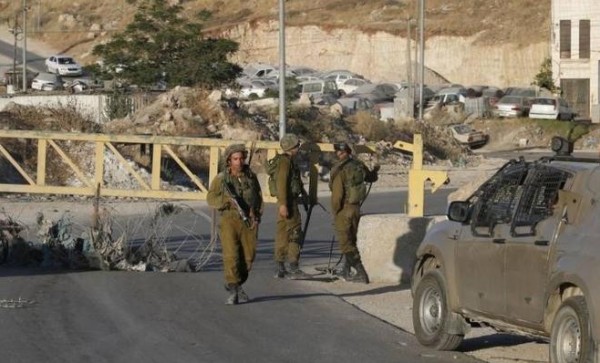 Zionist enemy army decides to impose closure on West Bank & Gaza next week