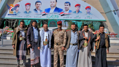 Receiving three returnees to national ranks in Sana'a