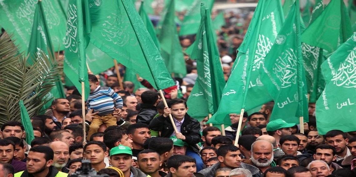 حماس: المقاومة لم تتأخر في الرد على جريمة قتل ثلاثة من أبناء الشعب الفلسطيني