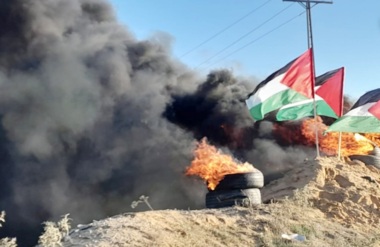 قوات العدو الصهيوني تقمع المتظاهرين شرق قطاع غزة