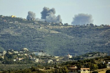 Zionistischer Feind bombardiert erneut mehrere Städte im Südlibanon