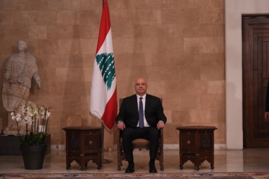 Lebanese president begins parliamentary consultations to choose prime minister
