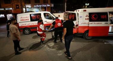 استشهاد ثلاثة فلسطينيين في قصف العدو الصهيوني عمارة سكنية بمدينة غزة