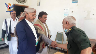Sana'a official inspects functional discipline in number of offices, districts of Capital Sana'a