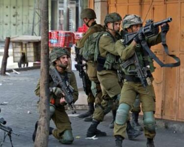 Palästinensischer Jugendlicher wurde nordwestlich von Ramallah durch Kugeln feindlicher Streitkräfte verletzt