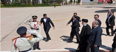 Esta es la primera visita de este tipo a Siria en 13 años. El presidente iraní llega al aeropuerto internacional de Damasco.
