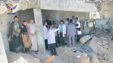Inspezierung der Schäden, die durch US-Aggression am Gesundheitszentrum im Distrikt Washha, Hadschah, entstanden sind