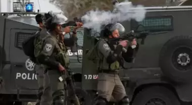 Vier Palästinenser wurden östlich von Nablus durch feindliche Kugeln verletzt