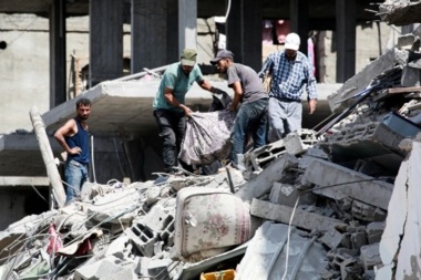 15 Palestinians martyred in enemy shell of Al-Bureij camp in central Gaza Strip