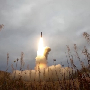 Periódico japonés: acuerdo entre Estados Unidos y Japón para desarrollar un misil interceptor hipersónico