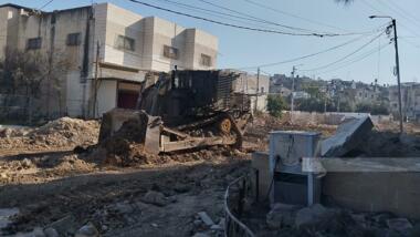 Israeli enemy continues aggression on Tulkarm, two camps for 138th day, amid ongoing home demolitions.