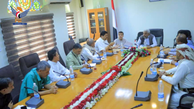 Gouverneur von Hodeidah erörtert Mechanismen zur Umsatzentwicklung 