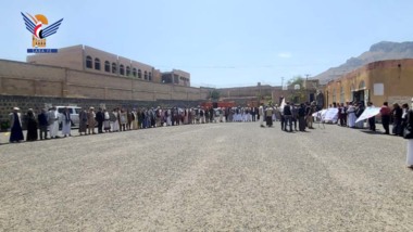 People of Azal district in capital Sana'a congratulates security achievements