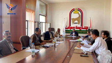 مجلس جامعة عمران يناقش خطة الجامعة للعام الدراسي الجديد 1446هـ
