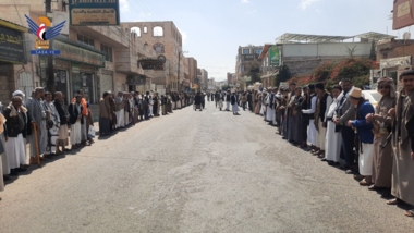 أمانة العاصمة.. وقفة لأبناء حي الجراف الشرقي في مديرية شُعوب لإعلان النفير 